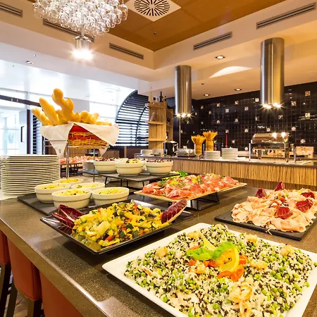 Отель Western Premier Bhr Treviso 4*